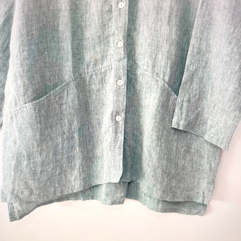 Sahara Relaxed Button-Front Linen Blouse in Seafoam Green - Picture 8 of 10